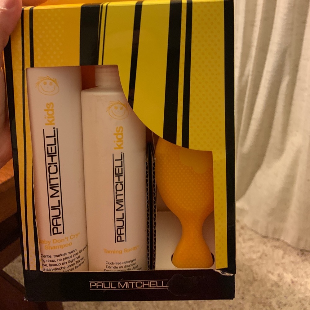 Paul Mitchell Baby Dont cry and taming spray set